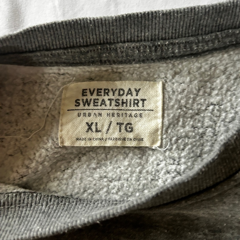 Grey crew neck - Picture 2 of 2